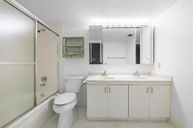2202 LUCAYA Bend D4, Coconut Creek, FL 33066