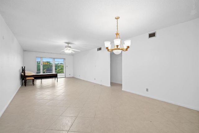 2202 LUCAYA Bend D4, Coconut Creek, FL 33066