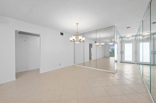 2202 LUCAYA Bend D4, Coconut Creek, FL 33066
