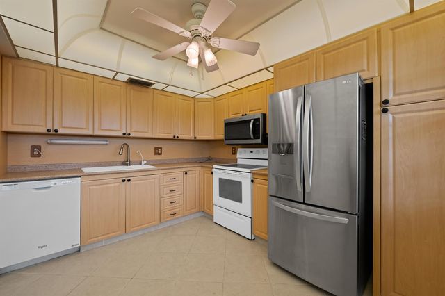 2202 LUCAYA Bend D4, Coconut Creek, FL 33066