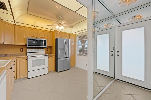 2202 LUCAYA Bend D4, Coconut Creek, FL 33066