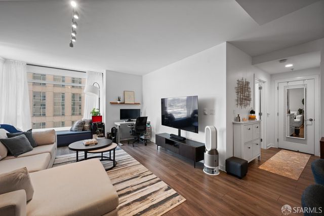 1160 Mission Street 1105, San Francisco, CA 94103