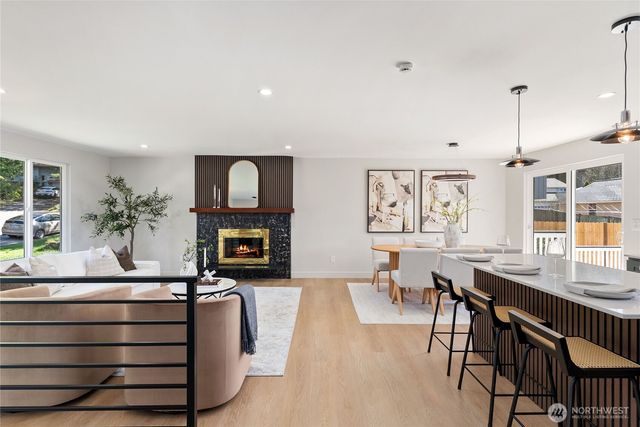 13203 SE 233rd Street, Kent, WA 98042