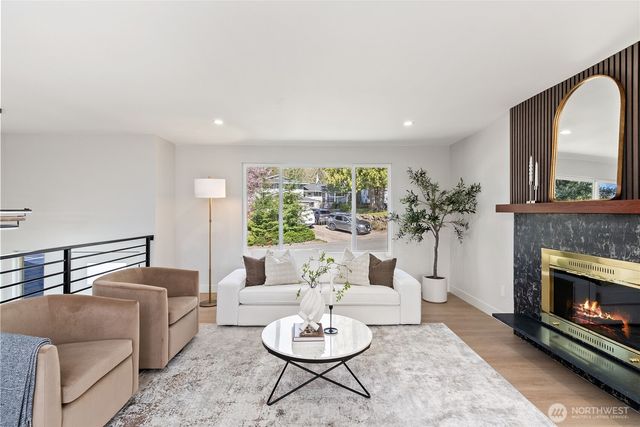 13203 SE 233rd Street, Kent, WA 98042