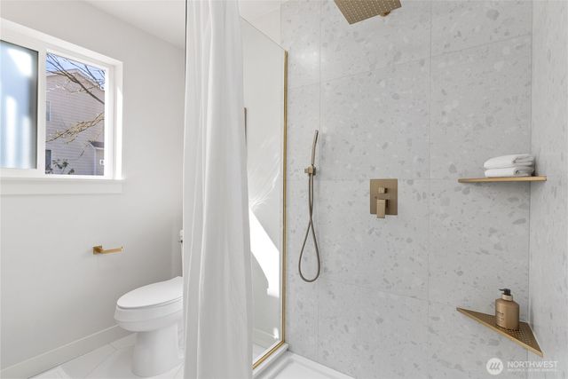 13203 SE 233rd Street, Kent, WA 98042