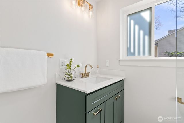 13203 SE 233rd Street, Kent, WA 98042