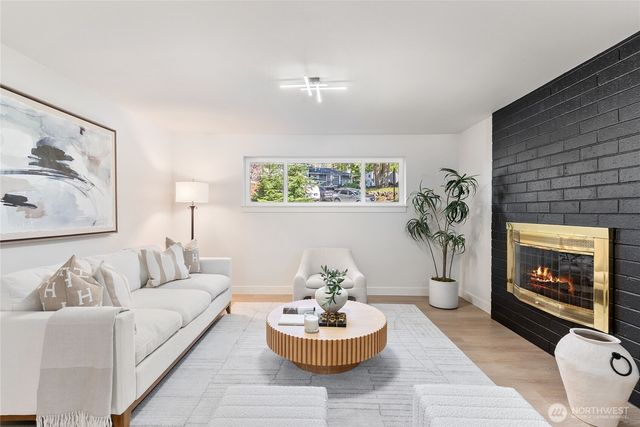 13203 SE 233rd Street, Kent, WA 98042