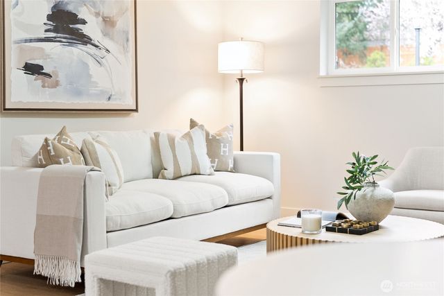 13203 SE 233rd Street, Kent, WA 98042