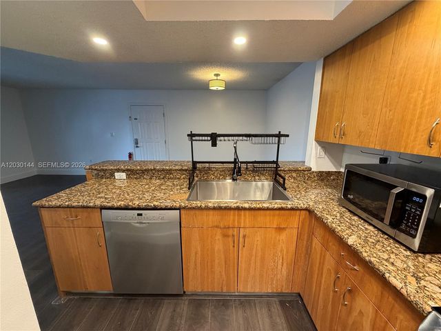 8540 SW 212th Street 303, Cutler Bay, FL 33189