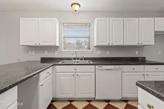 105 E Pamela Drive, Lafayette, LA 70506