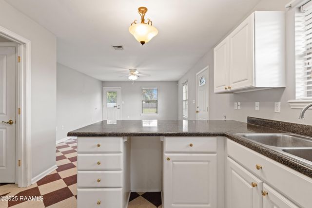 105 E Pamela Drive, Lafayette, LA 70506