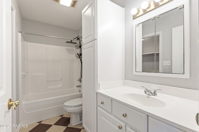 105 E Pamela Drive, Lafayette, LA 70506