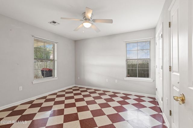 105 E Pamela Drive, Lafayette, LA 70506