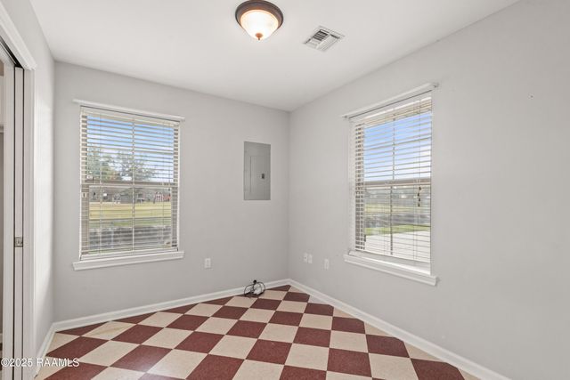 105 E Pamela Drive, Lafayette, LA 70506