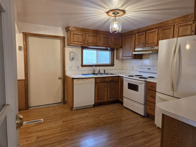 9526 Monroe Road, Elwell, MI 48832