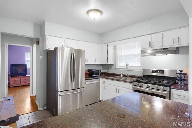 13 Birch Drive, Belleville, IL 62223