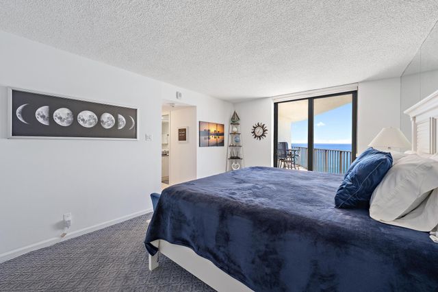 5420 N Ocean Drive Ph2, Riviera Beach, FL 33404