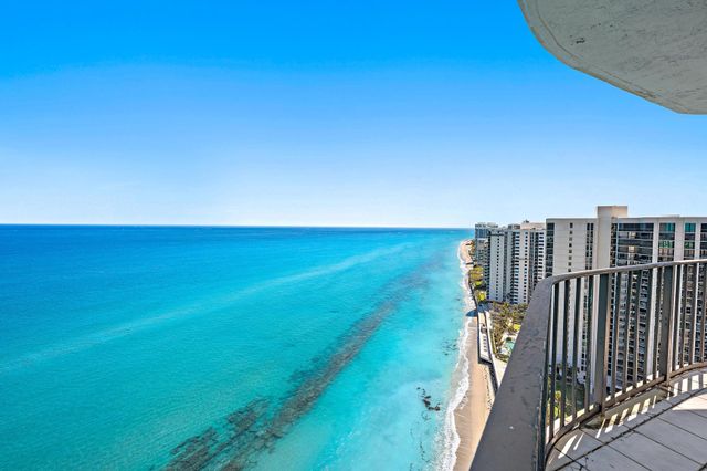 5420 N Ocean Drive Ph2, Riviera Beach, FL 33404