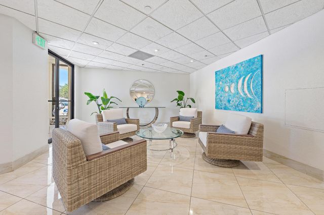 5420 N Ocean Drive Ph2, Riviera Beach, FL 33404