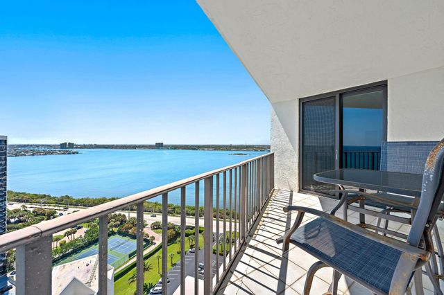 5420 N Ocean Drive Ph2, Riviera Beach, FL 33404