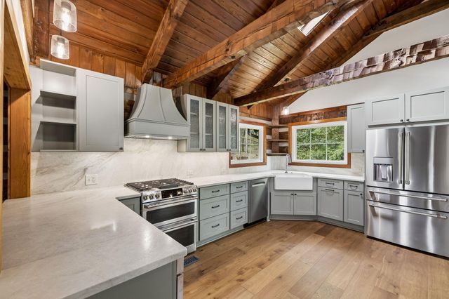 2318 Little Bend Road, Signal Mountain, TN 37377