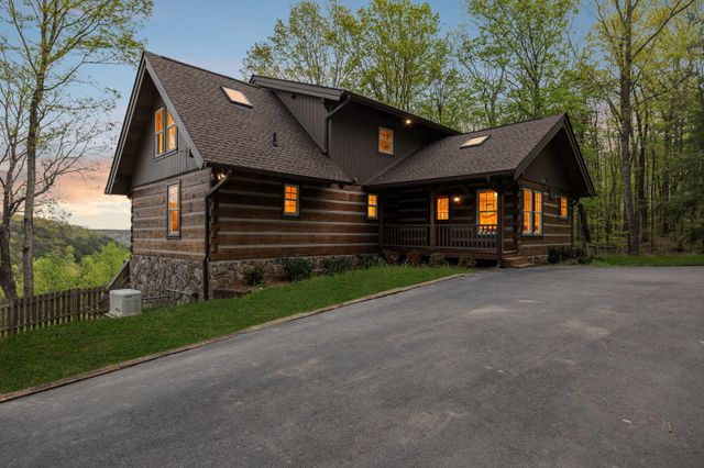 2318 Little Bend Road, Signal Mountain, TN 37377