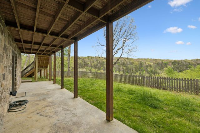 2318 Little Bend Road, Signal Mountain, TN 37377