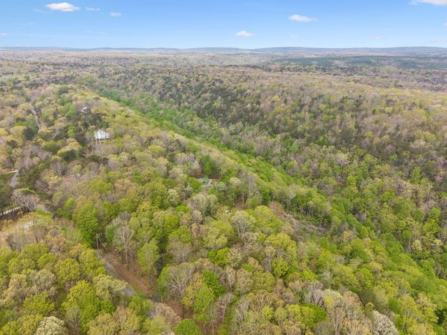 2318 Little Bend Road, Signal Mountain, TN 37377