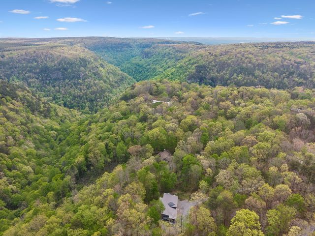 2318 Little Bend Road, Signal Mountain, TN 37377