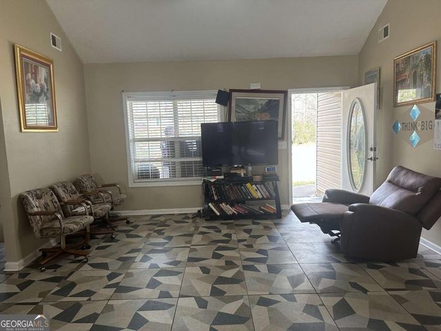 118 Julie Lane, Stockbridge, GA 30281