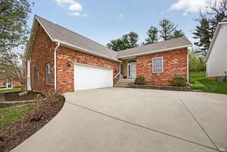 2440 N Stonelake Circle # 37, Bloomington, IN 47404