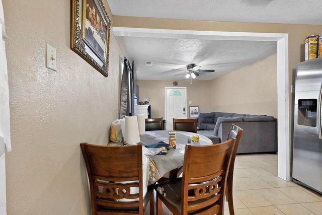 2706 Bentley Avenue, Dallas, TX 75211