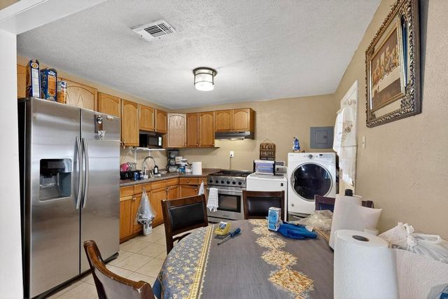 2706 Bentley Avenue, Dallas, TX 75211