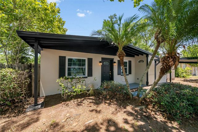 7402 WISHING WELL COURT, Tampa, FL 33619
