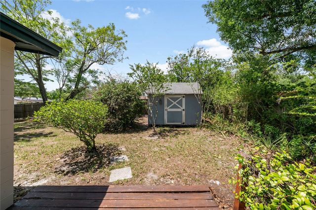 7402 WISHING WELL COURT, Tampa, FL 33619