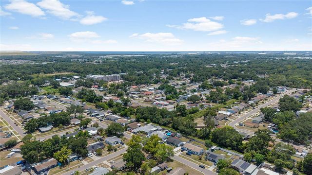 7402 WISHING WELL COURT, Tampa, FL 33619