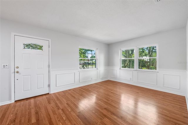 7402 WISHING WELL COURT, Tampa, FL 33619