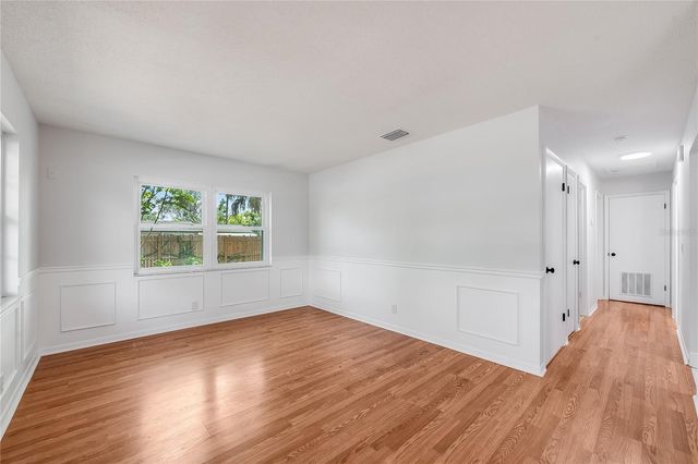 7402 WISHING WELL COURT, Tampa, FL 33619
