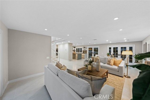 31792 Via Patito, Laguna Hills, CA 92679