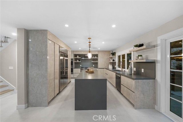 31792 Via Patito, Laguna Hills, CA 92679