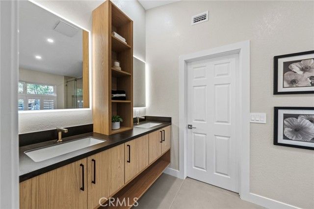 31792 Via Patito, Laguna Hills, CA 92679