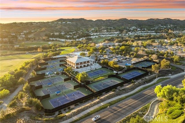 31792 Via Patito, Laguna Hills, CA 92679