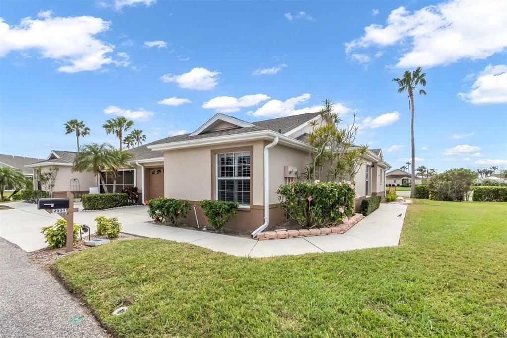 2904 CAPTAINS COURT 2904, Palmetto, FL 34221