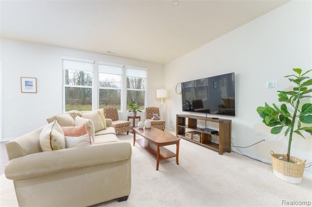 4639 Crestway Drive, Brighton, MI 48116