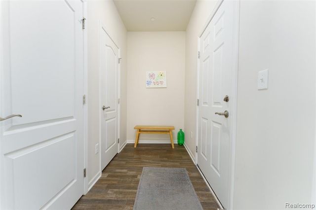 4639 Crestway Drive, Brighton, MI 48116