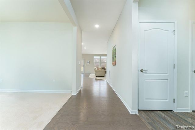 4639 Crestway Drive, Brighton, MI 48116