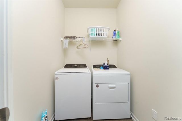 4639 Crestway Drive, Brighton, MI 48116