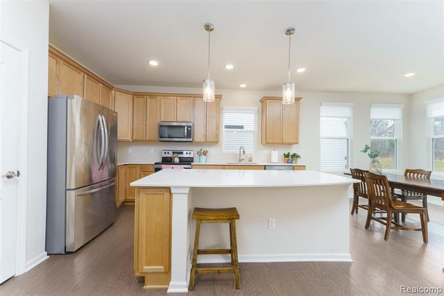 4639 Crestway Drive, Brighton, MI 48116