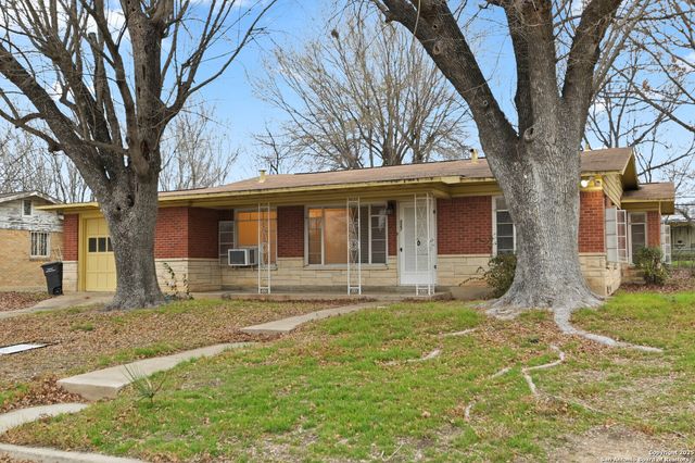 327 Altgelt, San Antonio, TX 78201