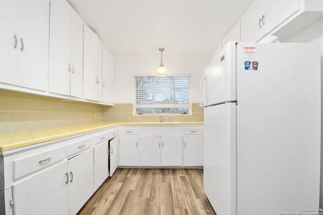 327 Altgelt, San Antonio, TX 78201
